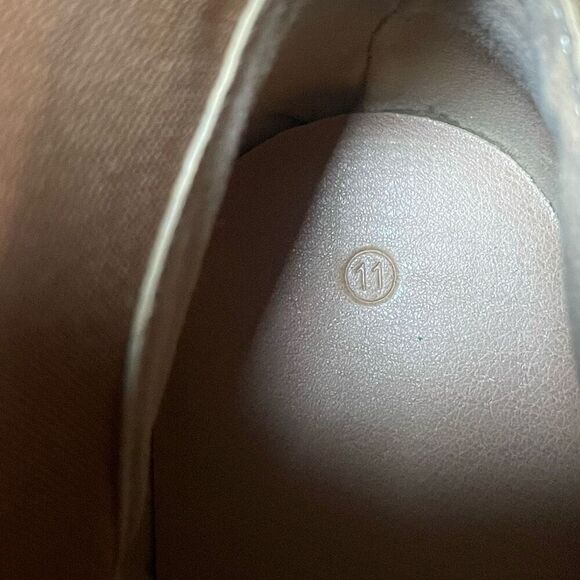 JULIET HOLY Lug Sole Platform Ankle Chelsea Slip on Boots, Dark Cognac, Size 11 - Picture 5 of 9